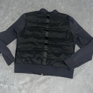 LULULEMON / 6/ Womens Down & Around Reversible Goose Down Puffer Bomber Jacket